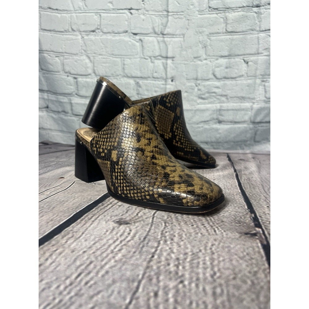 Vince Camuto Women's Bristina Military Green‎ Glossy Python Leather Size 6